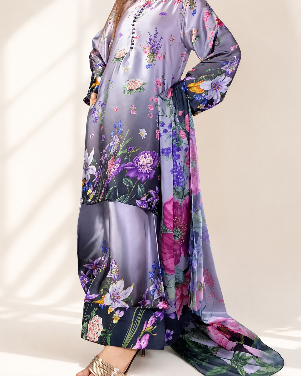 Draped chiffon dupatta detail of the lilac floral three-piece suit