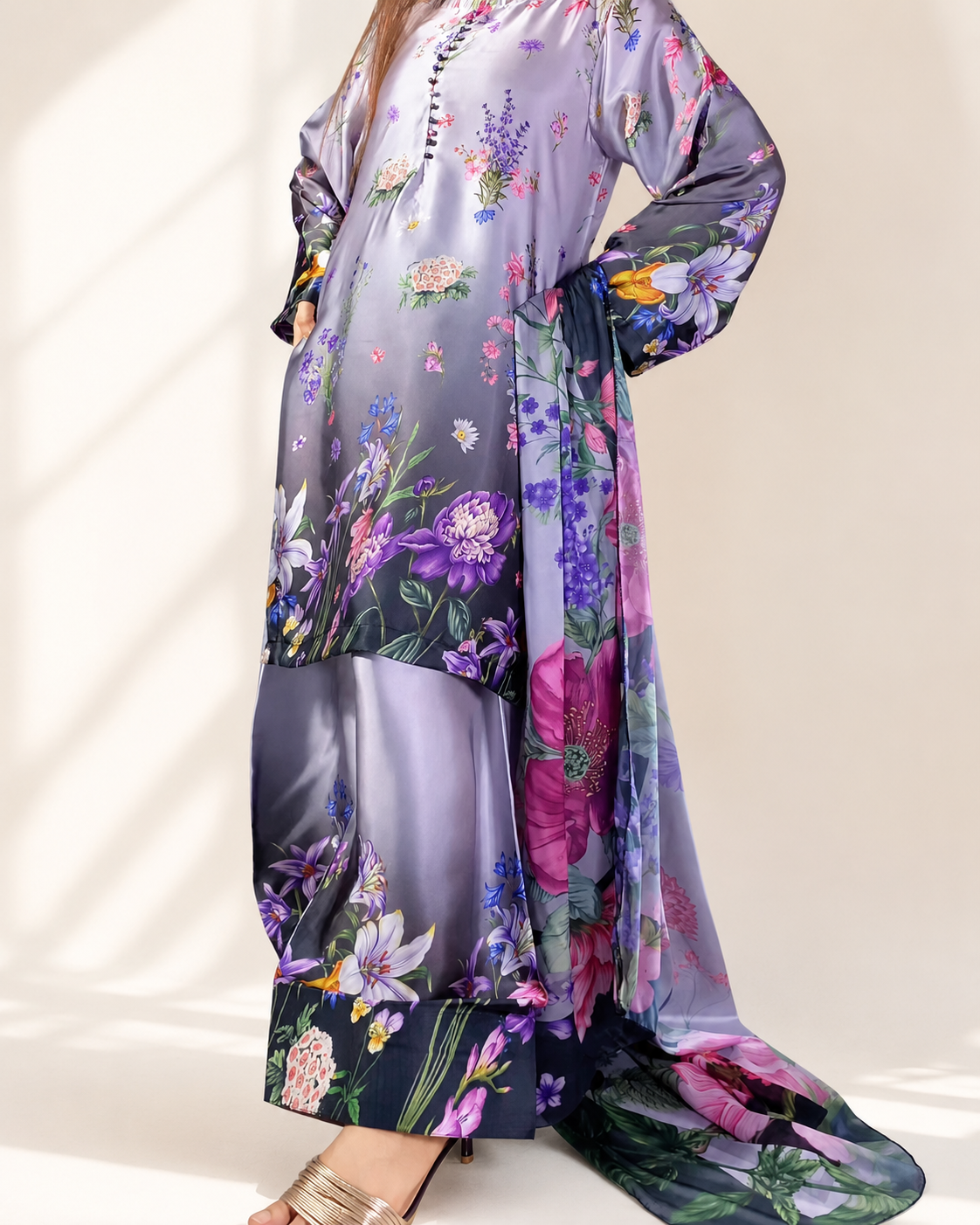 Draped chiffon dupatta detail of the lilac floral three-piece suit