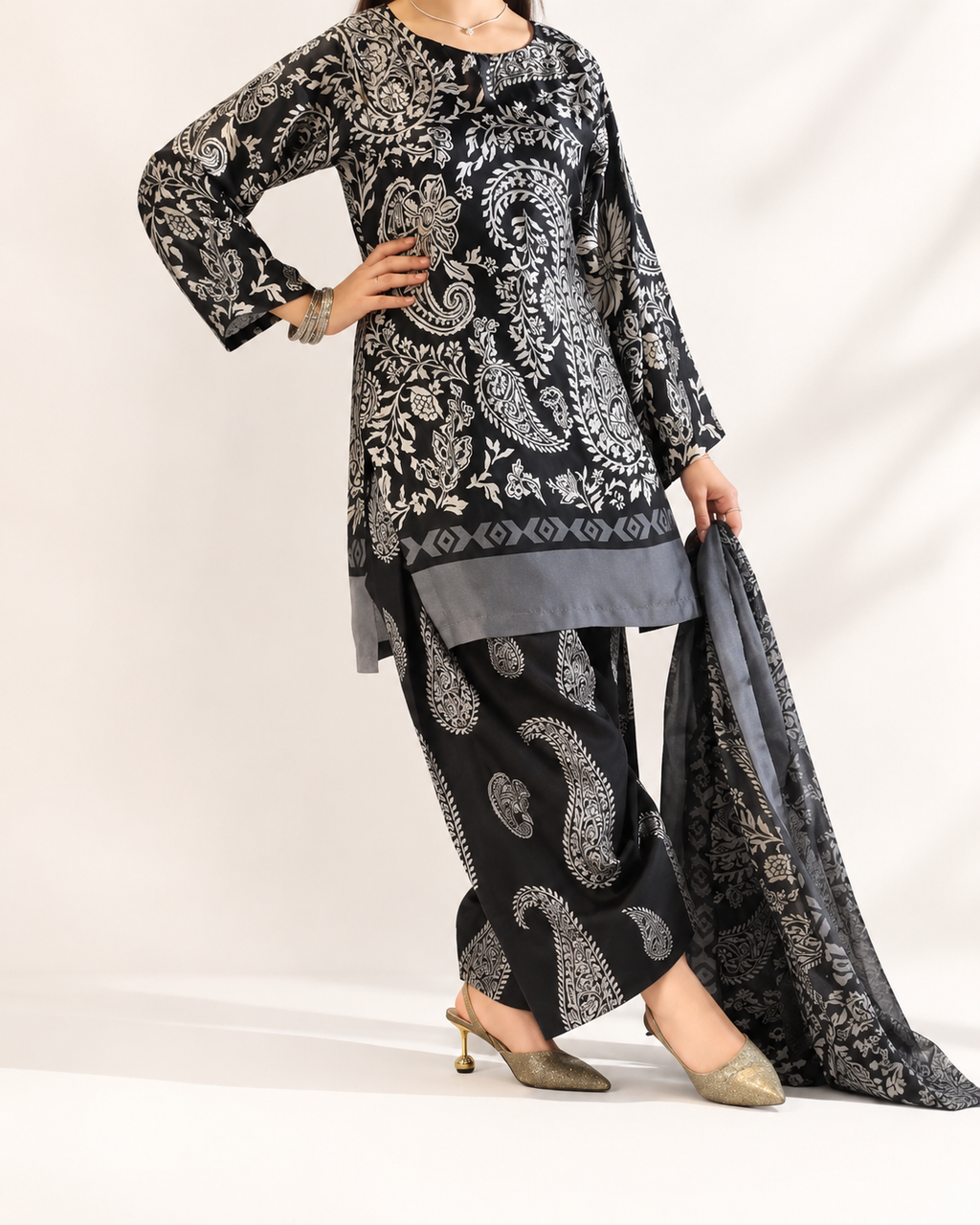 Onyx Paisley black paisley printed kameez, wide-leg trousers and dupatta — front styling